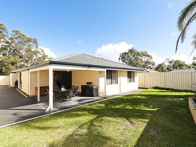 25 Lovett Drive, Forrestfield WA 6058