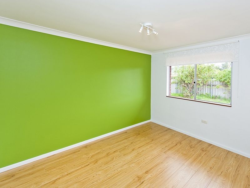 7 Moira Avenue, Forrestfield WA 6058