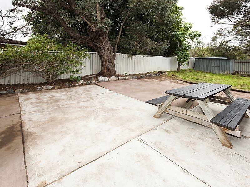 7 Moira Avenue, Forrestfield WA 6058