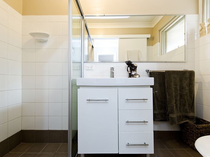 129 Railway Road, Gooseberry Hill WA 6076