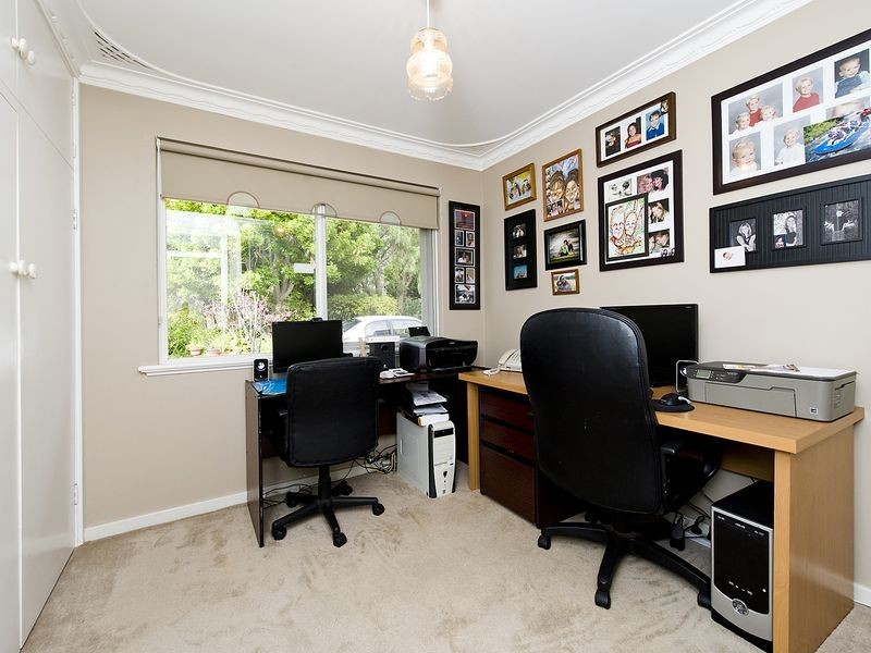 129 Railway Road, Gooseberry Hill WA 6076