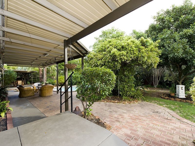 129 Railway Road, Gooseberry Hill WA 6076