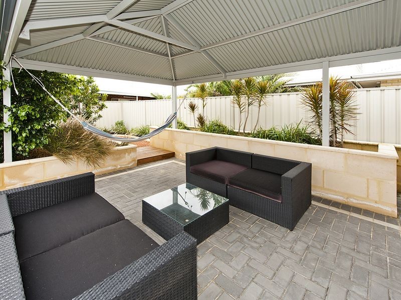 71 The Promenade, Wattle Grove WA 6107