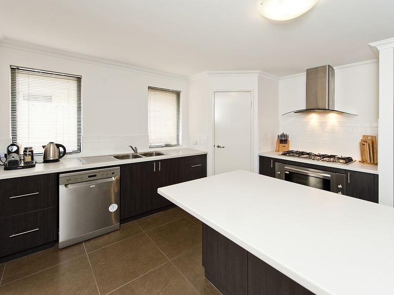 71 The Promenade, Wattle Grove WA 6107