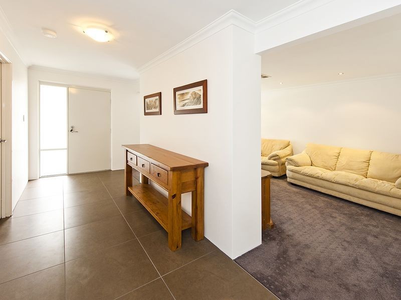 71 The Promenade, Wattle Grove WA 6107