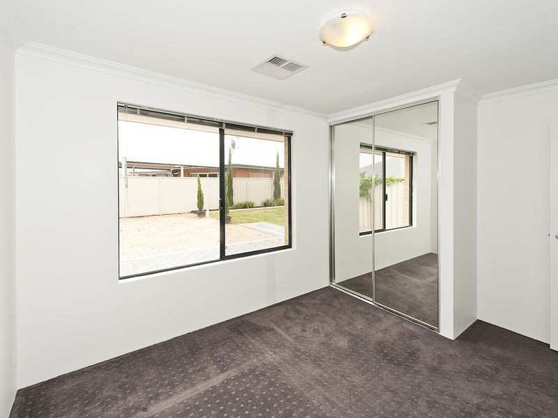 71 The Promenade, Wattle Grove WA 6107