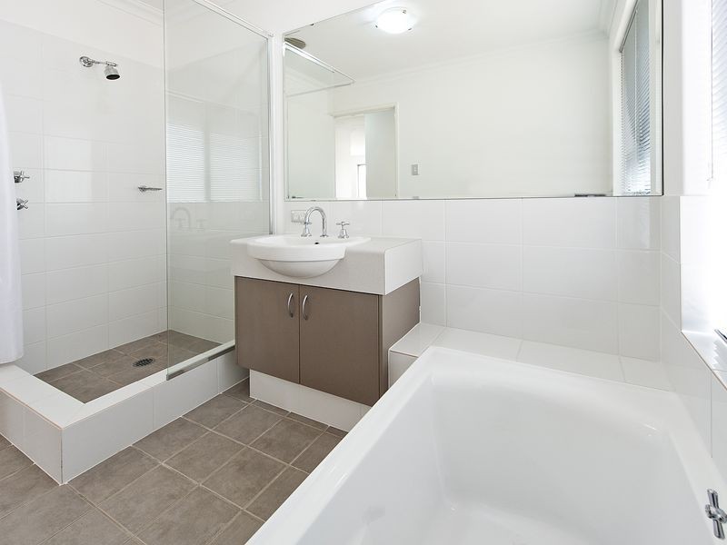 71 The Promenade, Wattle Grove WA 6107