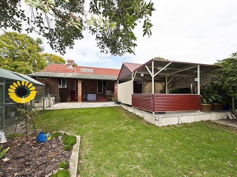 5 Richards Road, High Wycombe WA 6057