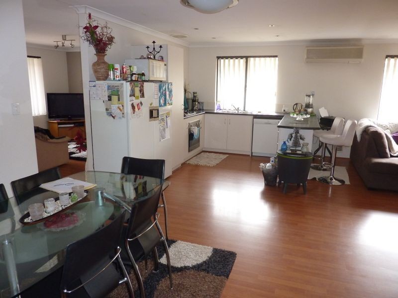 Unit 6/10 Peach Tree Way, Forrestfield WA 6058