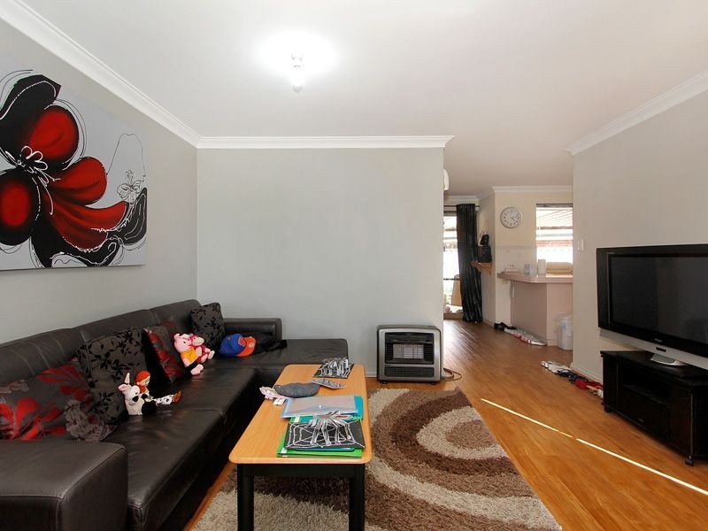 Unit 11/23 Magnolia Way, Forrestfield WA 6058