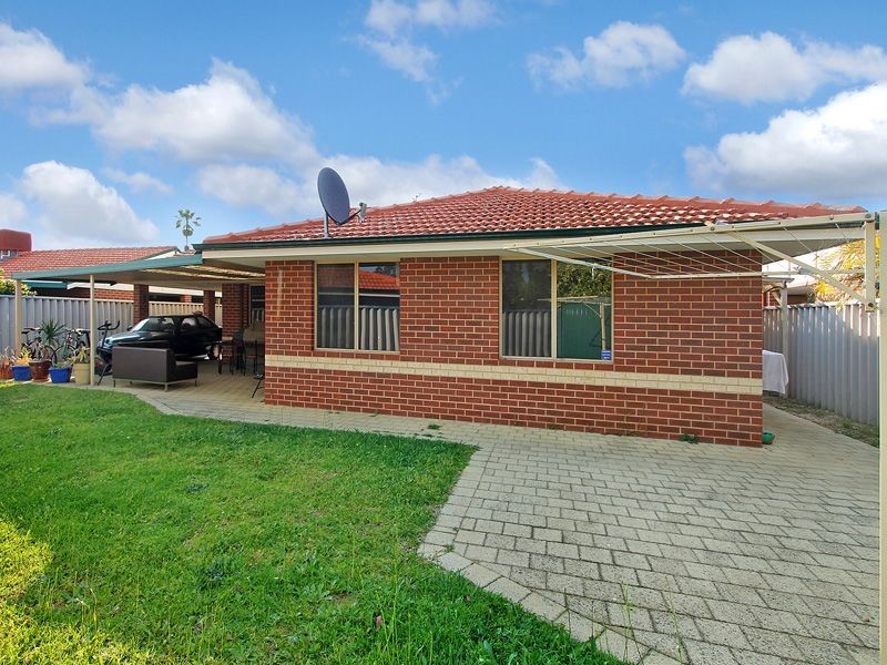 Unit 11/23 Magnolia Way, Forrestfield WA 6058