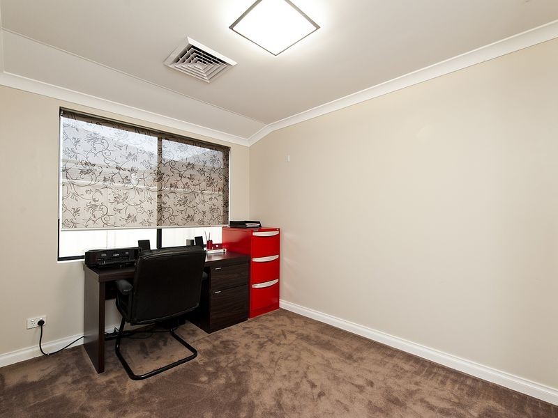 34 Norwich Way, High Wycombe WA 6057