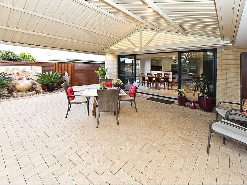 3 Foxton Boulevard, High Wycombe WA 6057