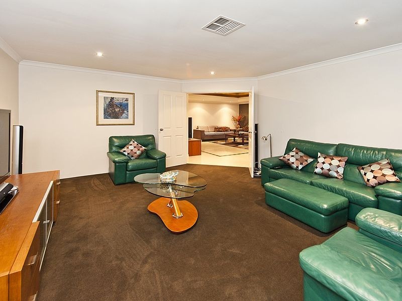 3 Foxton Boulevard, High Wycombe WA 6057