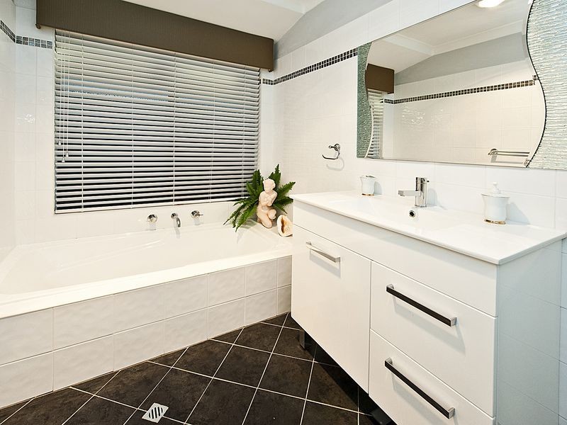 3 Foxton Boulevard, High Wycombe WA 6057