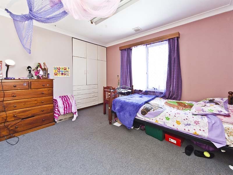 11 Wakefield Road, High Wycombe WA 6057