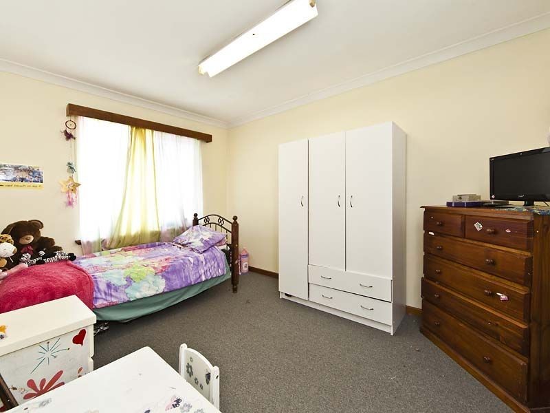 11 Wakefield Road, High Wycombe WA 6057