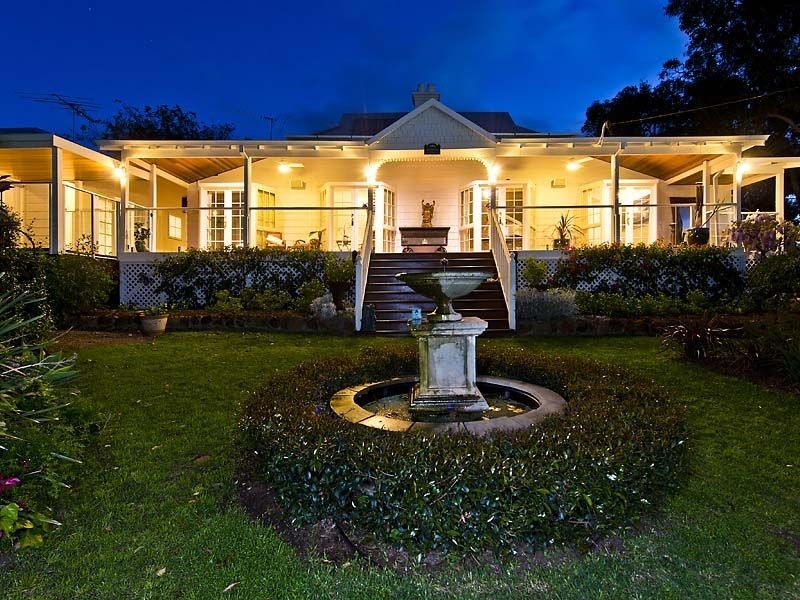 74 Davies Crescent, Gooseberry Hill WA 6076