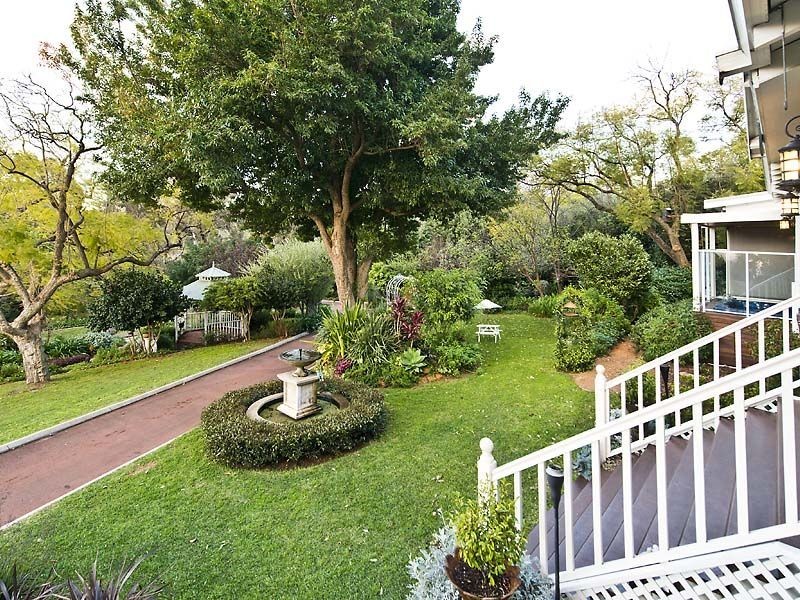 74 Davies Crescent, Gooseberry Hill WA 6076