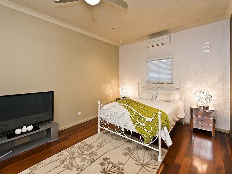 74 Davies Crescent, Gooseberry Hill WA 6076