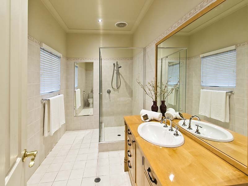 74 Davies Crescent, Gooseberry Hill WA 6076