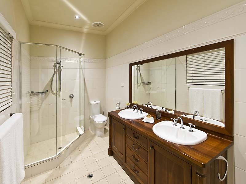 74 Davies Crescent, Gooseberry Hill WA 6076