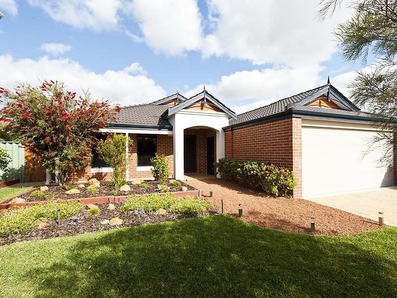 29 Fleet Circle, High Wycombe WA 6057