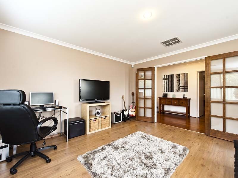 29 Fleet Circle, High Wycombe WA 6057