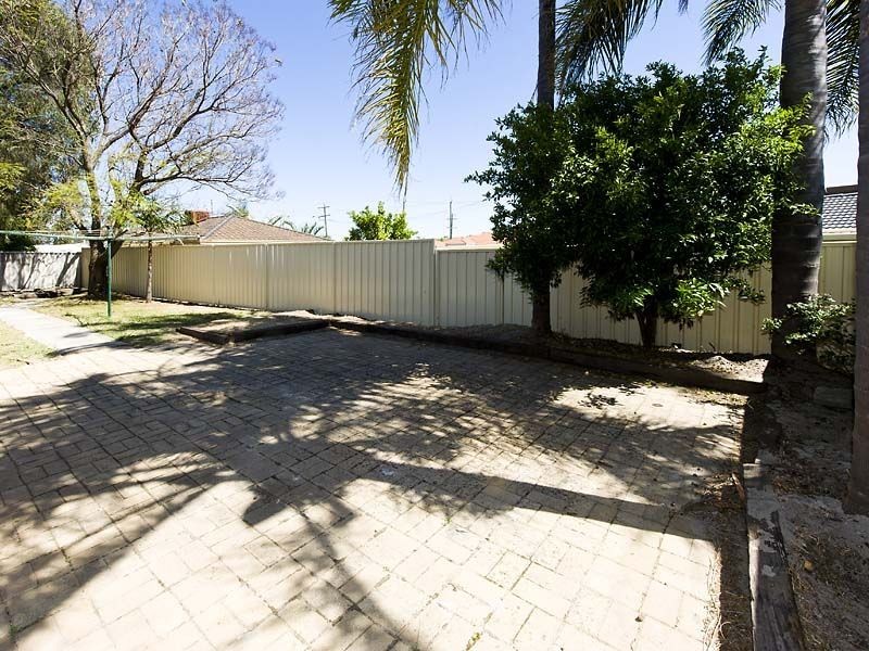 2 Musk Court, High Wycombe WA 6057