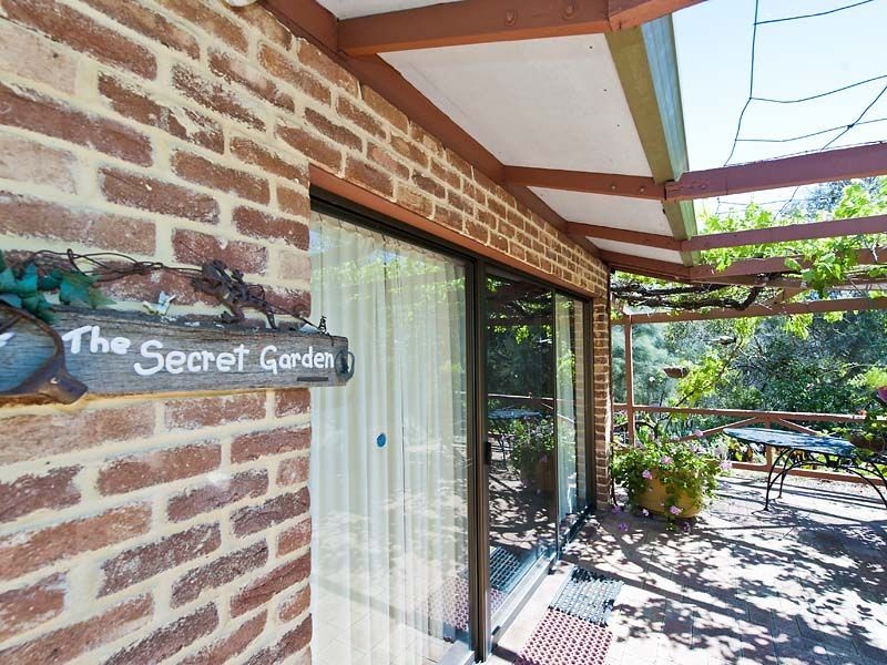 112 Scott Street, Boya WA 6056