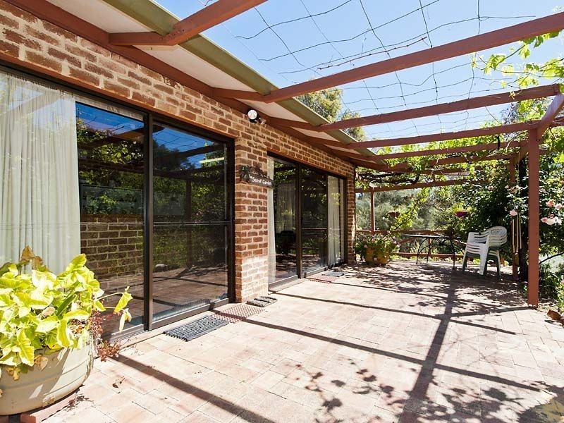 112 Scott Street, Boya WA 6056