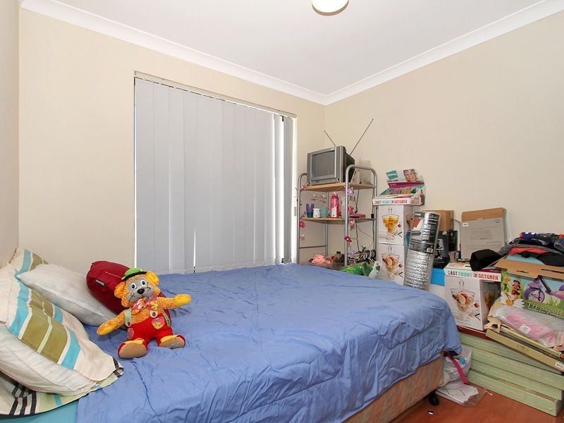2 Mica Mews, Wattle Grove WA 6107