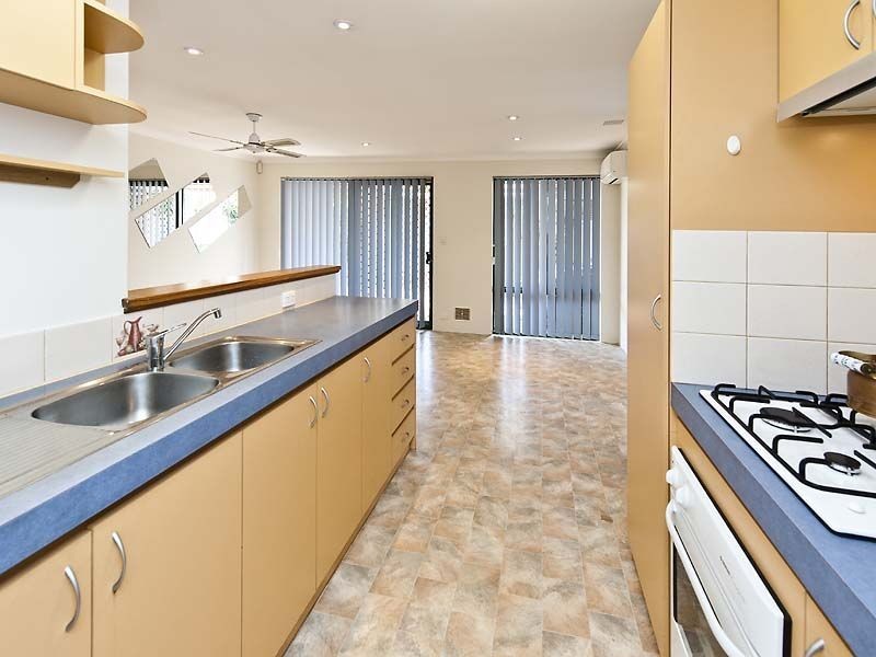 8 Littlefield Road, High Wycombe WA 6057