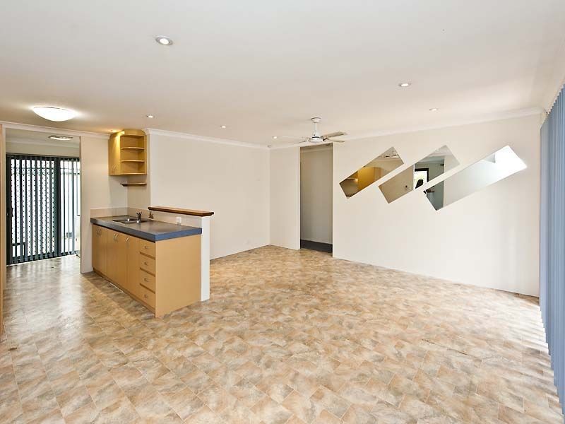 8 Littlefield Road, High Wycombe WA 6057