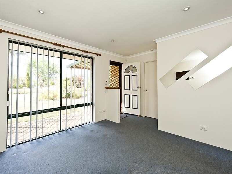 8 Littlefield Road, High Wycombe WA 6057