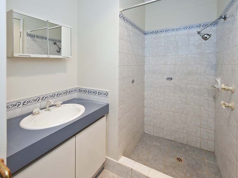 8 Littlefield Road, High Wycombe WA 6057