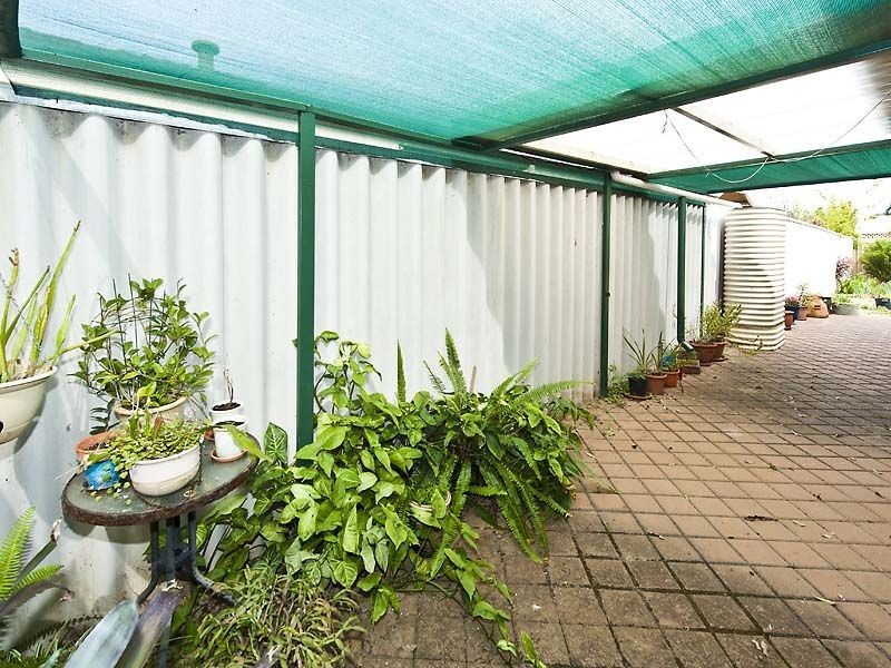 8 Littlefield Road, High Wycombe WA 6057