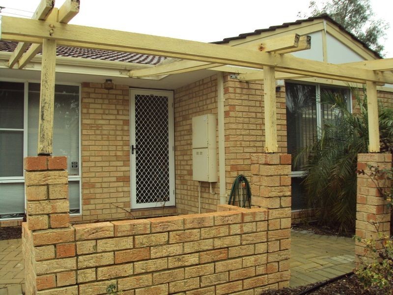 40 Birrine Gardens, High Wycombe WA 6057