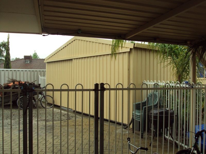 40 Birrine Gardens, High Wycombe WA 6057