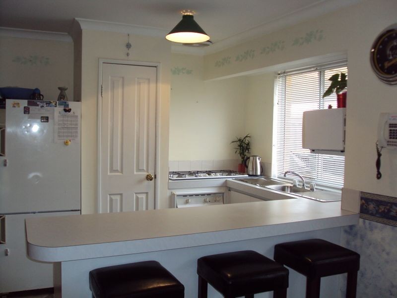 40 Birrine Gardens, High Wycombe WA 6057