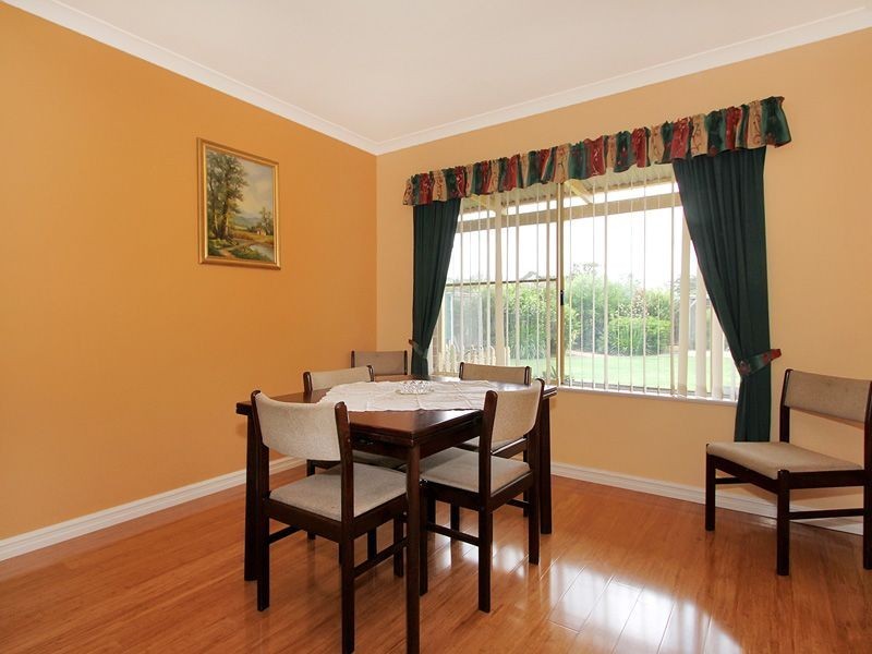 56 Victoria Road, Wattle Grove WA 6107