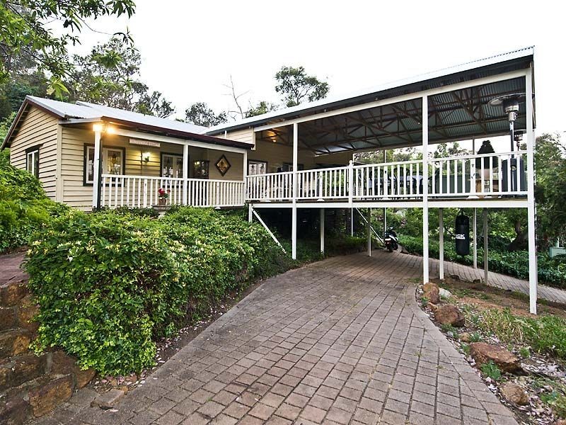 34 Heidelberg Road, Bickley WA 6076