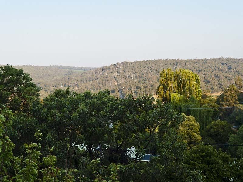 34 Heidelberg Road, Bickley WA 6076