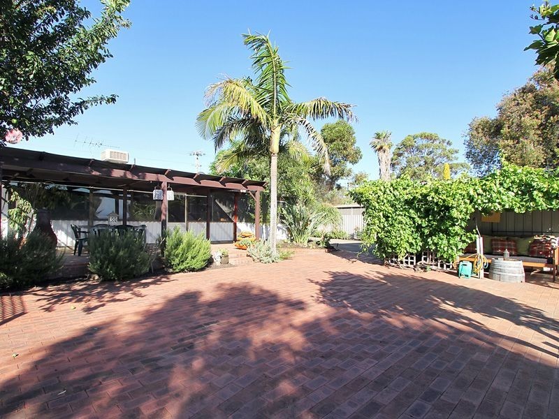 164 Berkshire Road, Forrestfield WA 6058