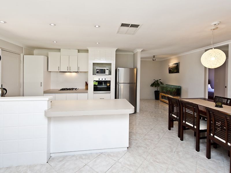 54 Frangipani Loop, Marangaroo WA 6064