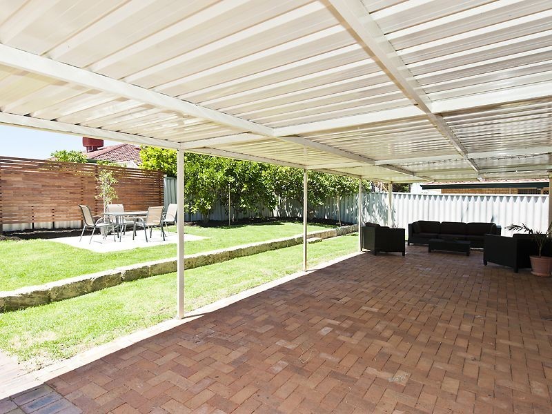 54 Frangipani Loop, Marangaroo WA 6064