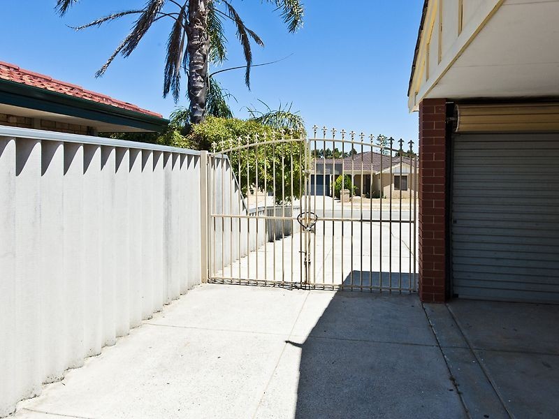 54 Frangipani Loop, Marangaroo WA 6064