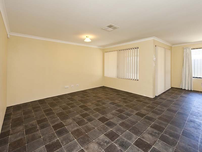 47 Larwood Crescent, High Wycombe WA 6057