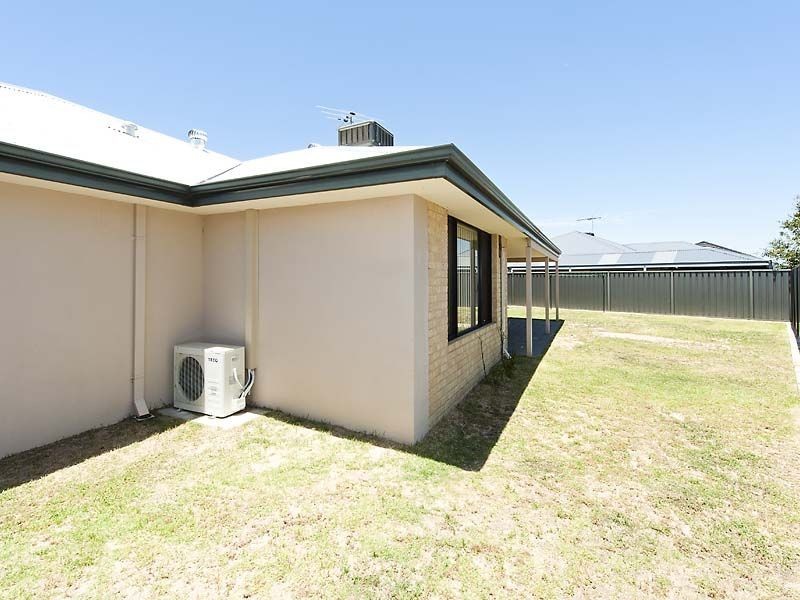 47 Larwood Crescent, High Wycombe WA 6057