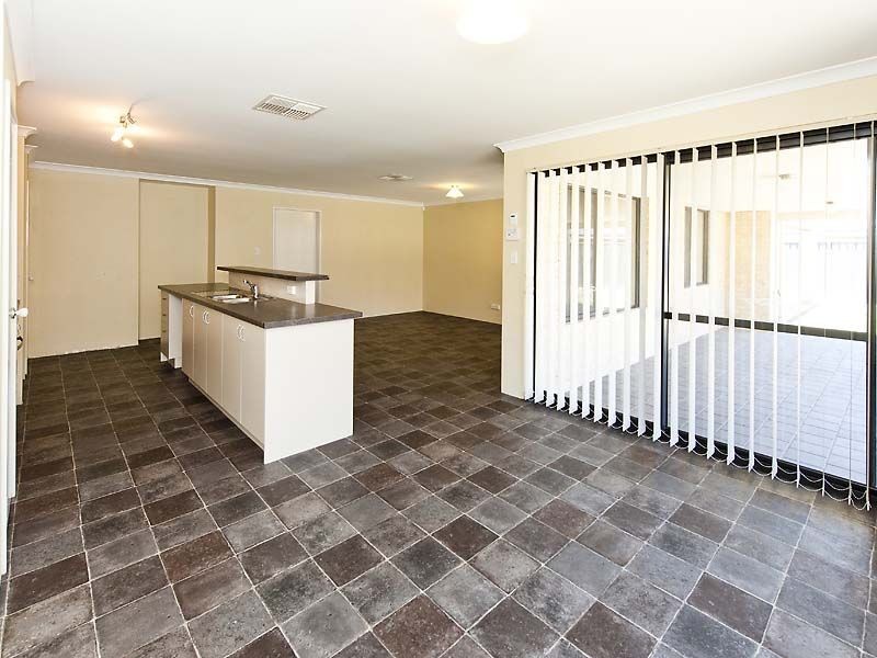 47 Larwood Crescent, High Wycombe WA 6057